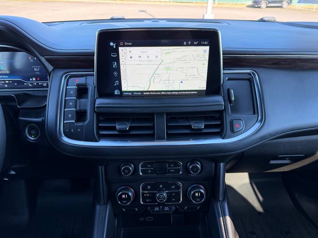 2023 Chevrolet Suburban LT - Image 23