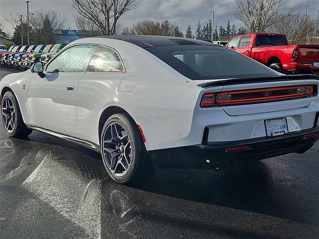 2026 Dodge Charger R/T Scat Pack - Image 4
