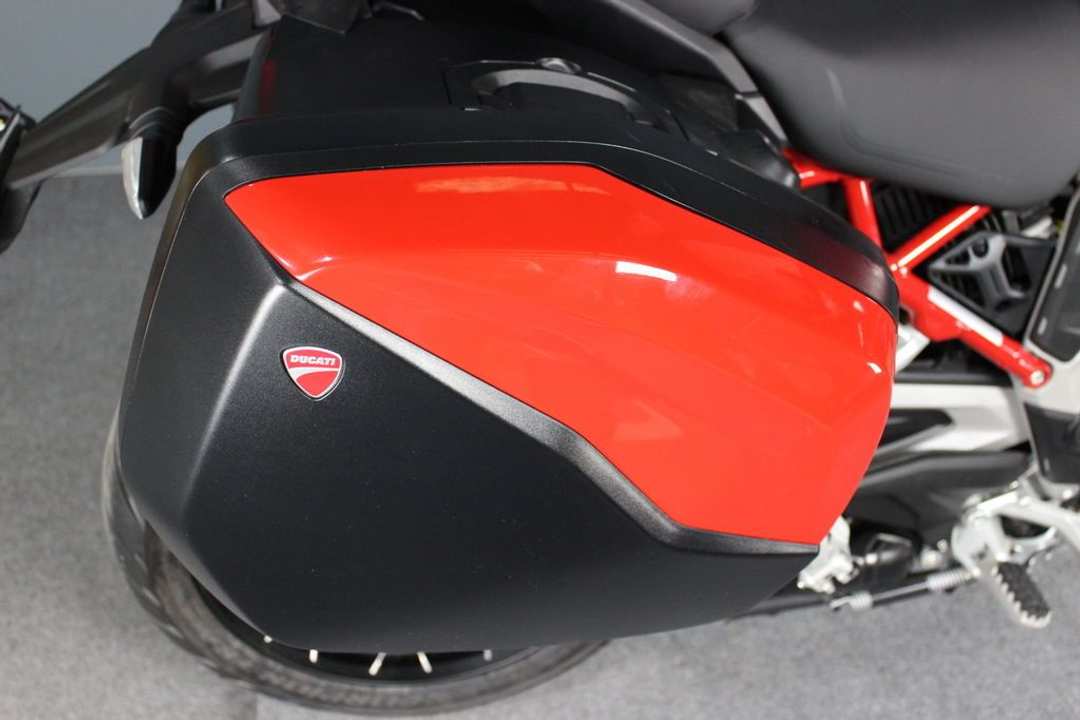 2022 Ducati Multistrada V4 S Travel & Radar Spoked Wheel - Image 17