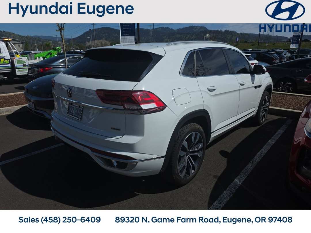 2020 Volkswagen Atlas Cross Sport 3.6L V6 SEL RLine - Image 3