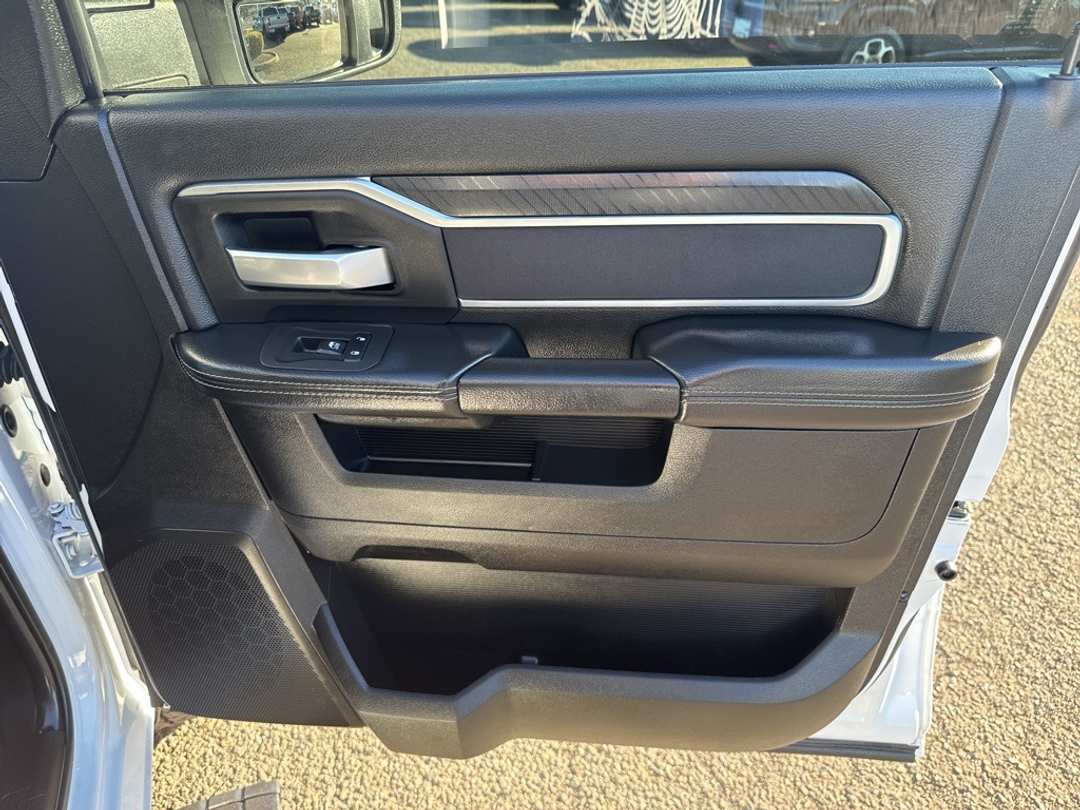 2025 Ram 2500 Big Horn - Image 29
