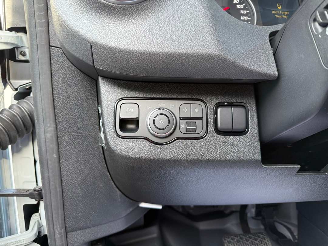 2025 Mercedes-Benz Sprinter 2500 Cargo 144 WB - Image 24