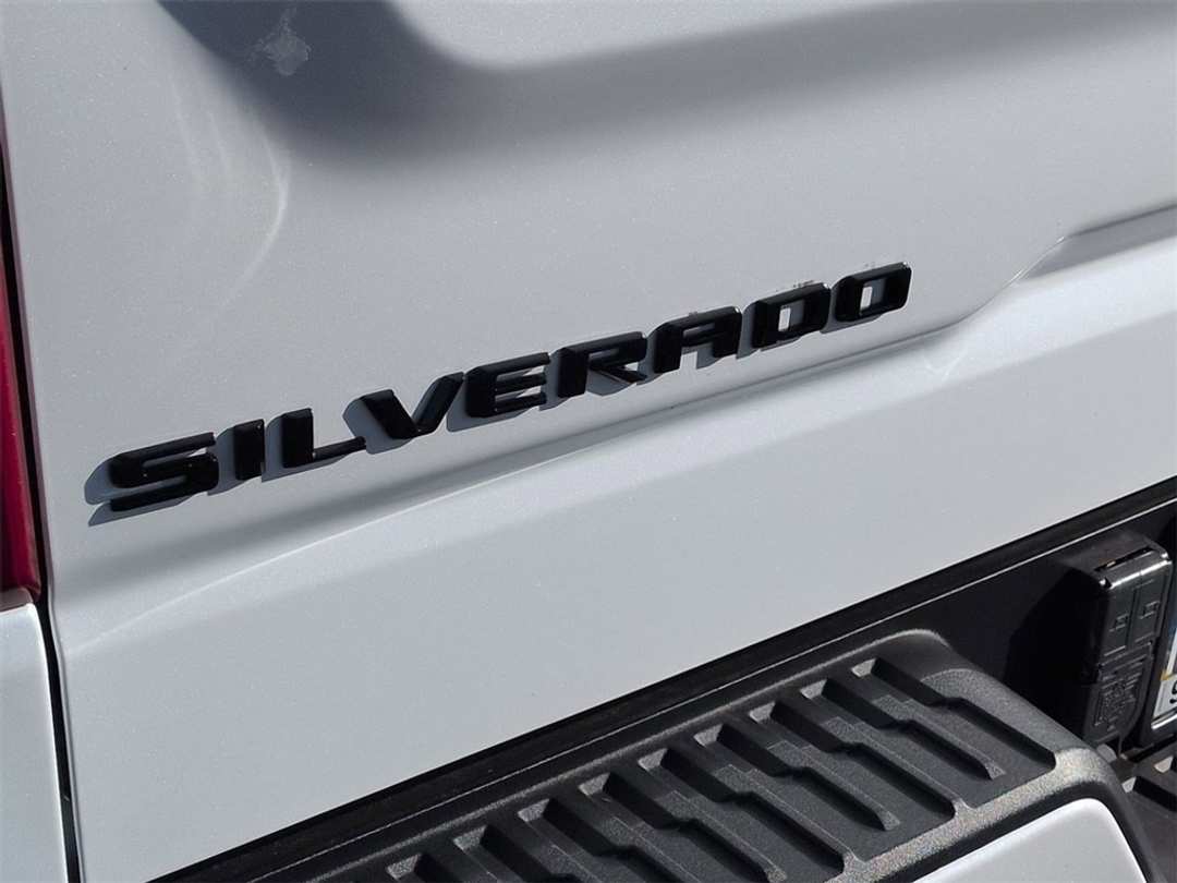 2024 Chevrolet Silverado 1500 High Country - Image 29