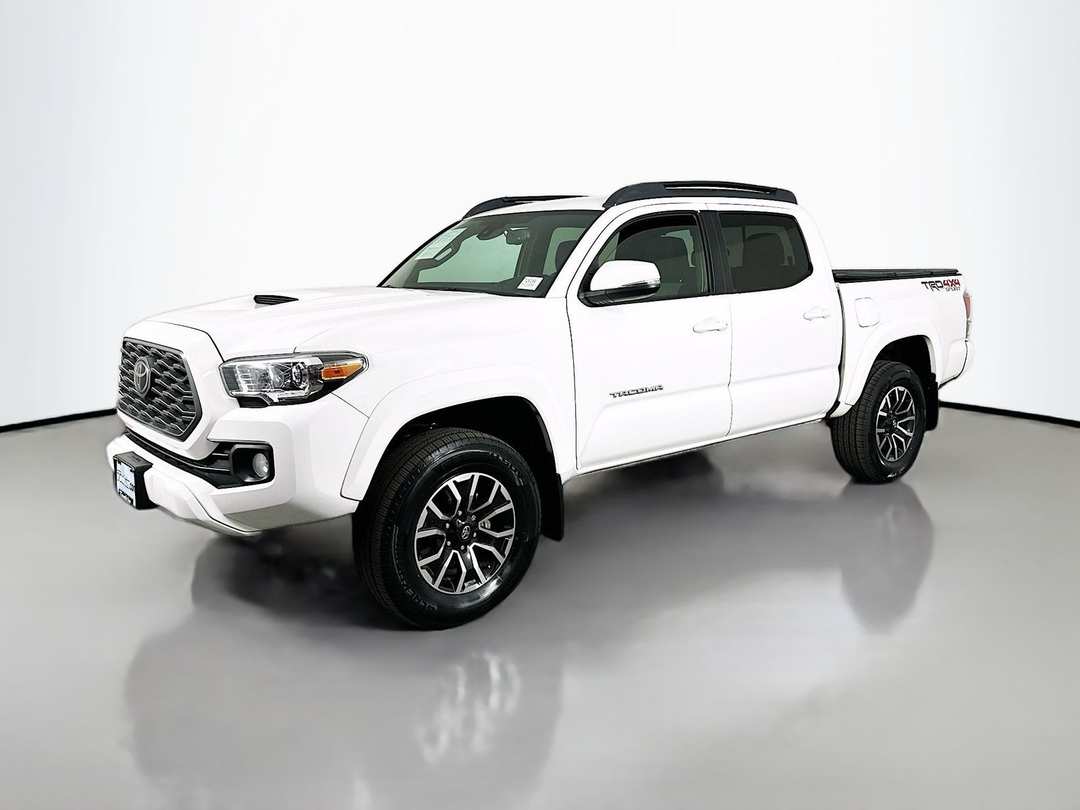 2022 Toyota Tacoma TRD Sport - Image 3