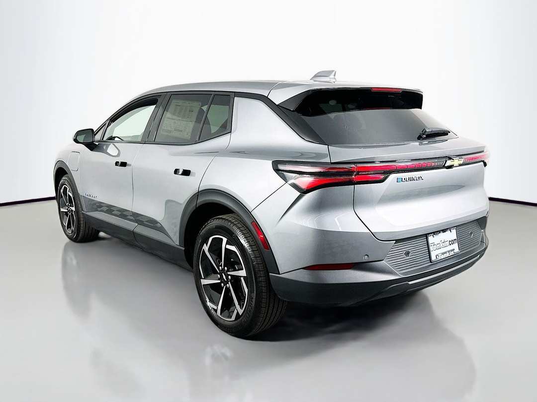 2026 Chevrolet Equinox Ev LT - Image 5