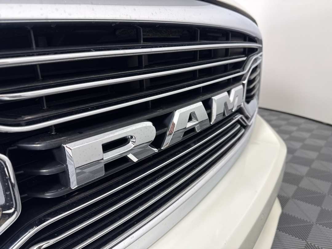 2017 Ram 1500 Limited - Image 11