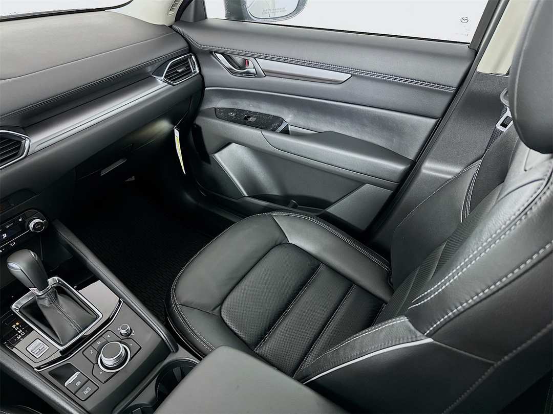 2025 MAZDA CX-5 2.5 S Preferred Package - Image 24