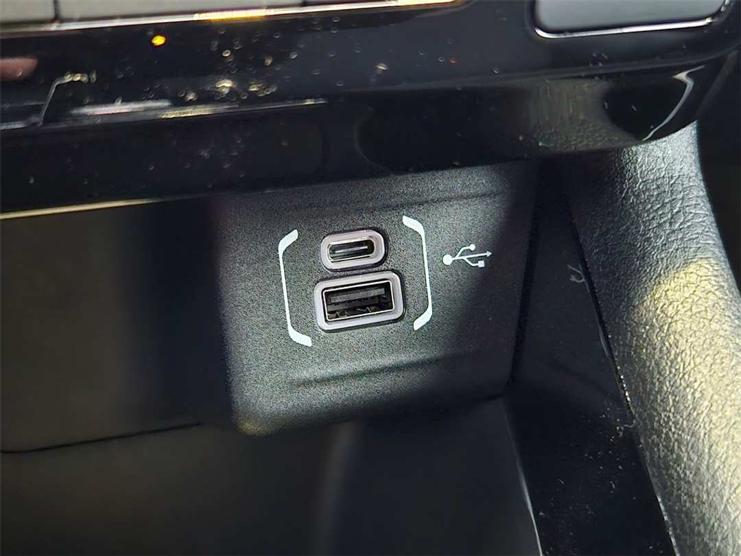 2026 Jeep Compass Latitude - Image 24