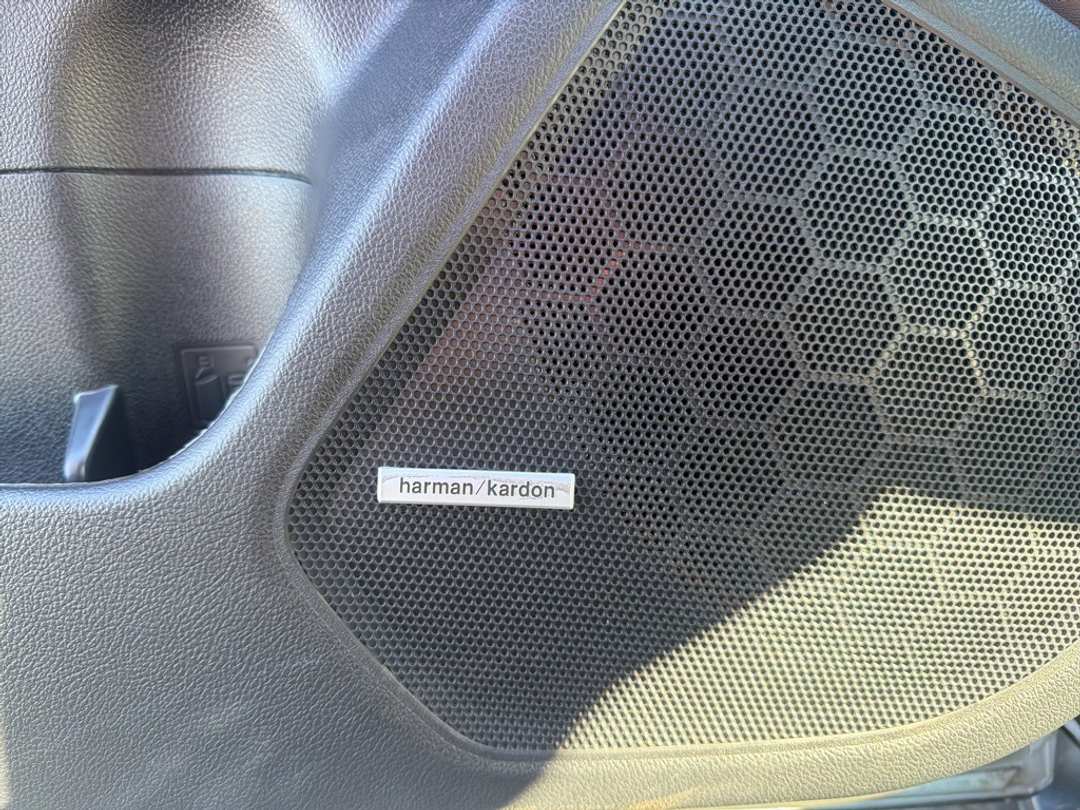 2018 Subaru Outback 2.5i - Image 14