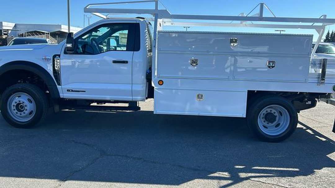 2025 Ford F-550Sd XL - Image 2
