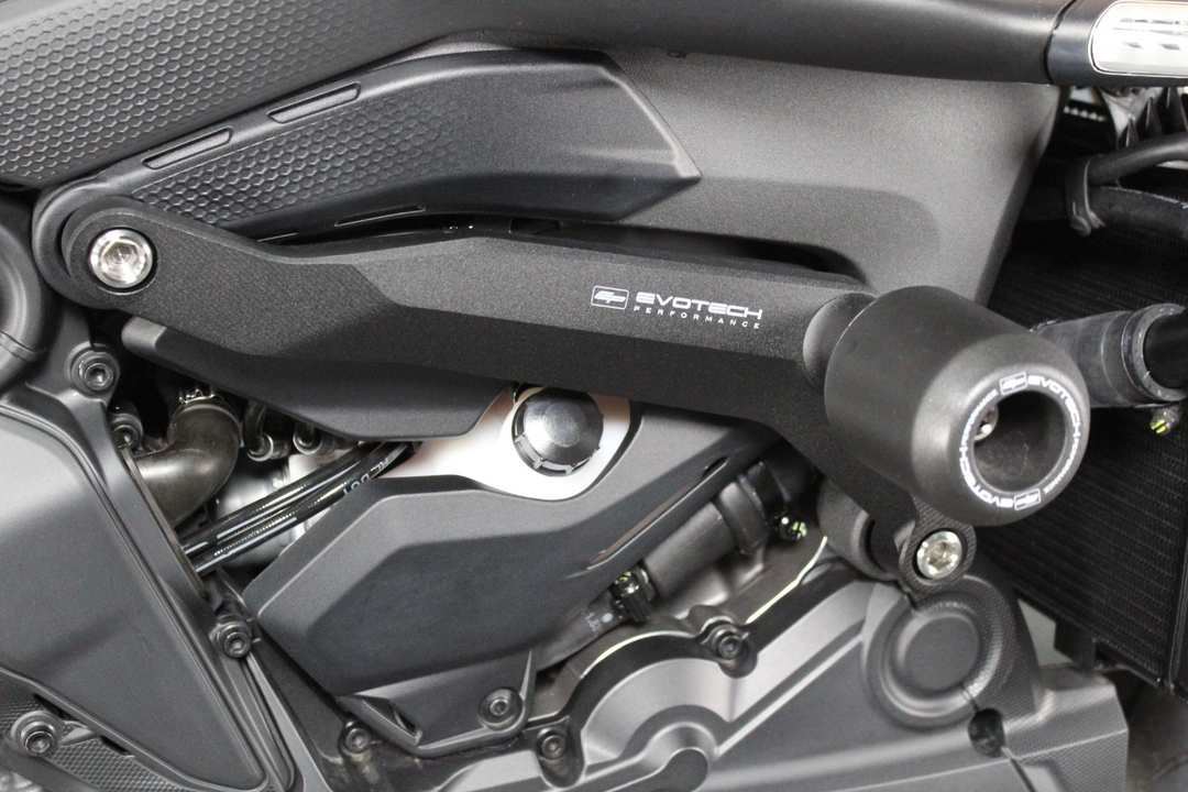 2024 Ducati Monster 30Th Anniversario - Image 14