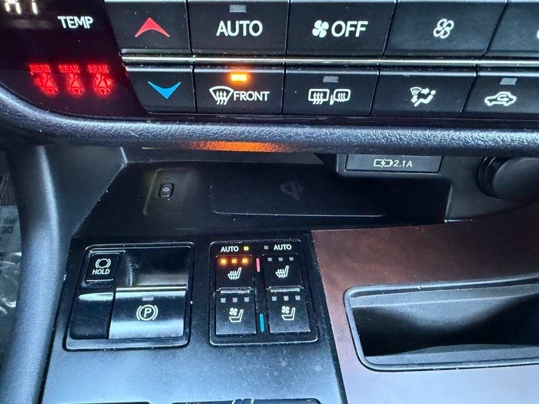 2021 Lexus RX 350 - Image 26