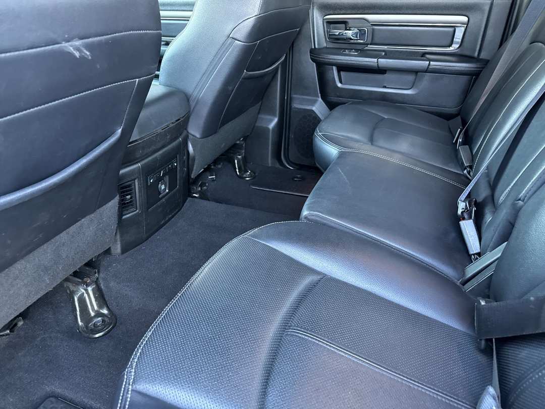 2018 Ram 2500 Laramie - Image 11