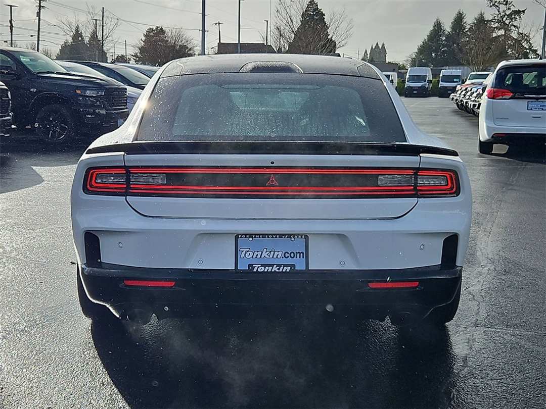 2026 Dodge Charger R/T Scat Pack - Image 5