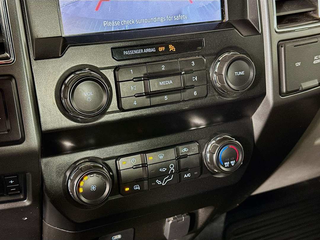 2022 Ford F-350Sd XL - Image 16