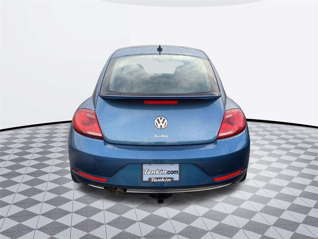 2019 Volkswagen Beetle 2.0T SE - Image 5