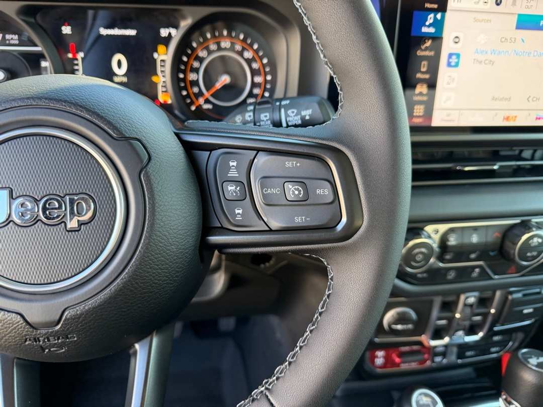 2026 Jeep Wrangler Rubicon - Image 17