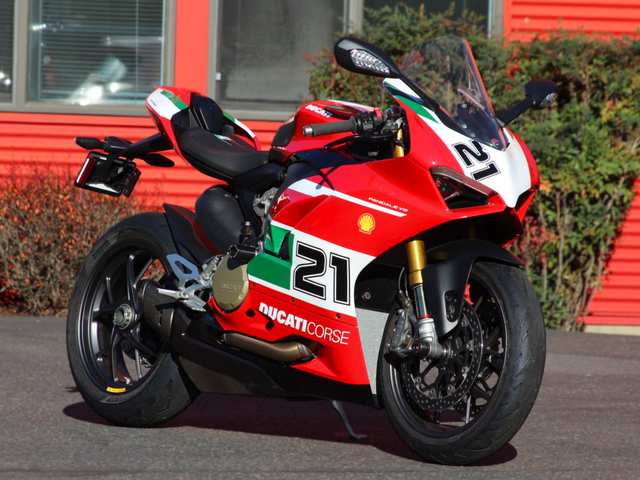 2023 Ducati Panigale V2 Bayliss 1St Championship 20Th Anniversary