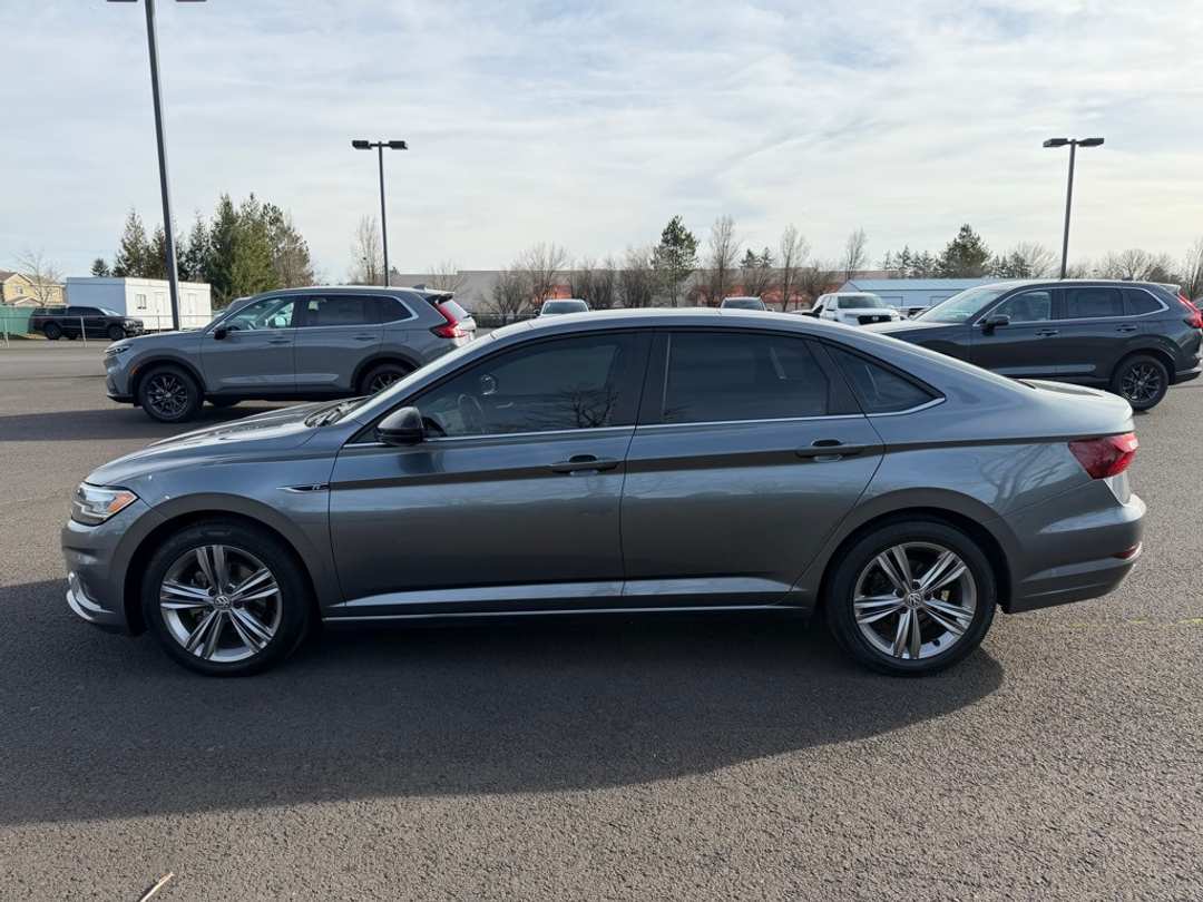 2021 Volkswagen Jetta RLine - Image 5