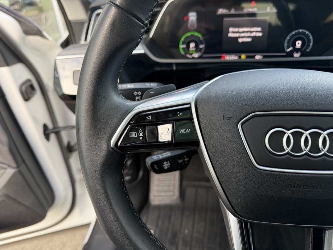 2022 Audi E-Tron sportback S line Premium - Image 18