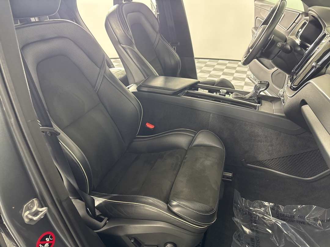 2018 Volvo Xc60 T5 RDesign - Image 14