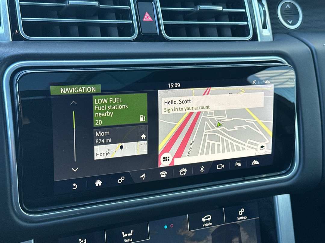 2020 Land Rover Range Rover HSE - Image 18