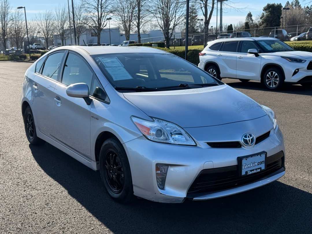 2015 Toyota Prius Two - Image 2