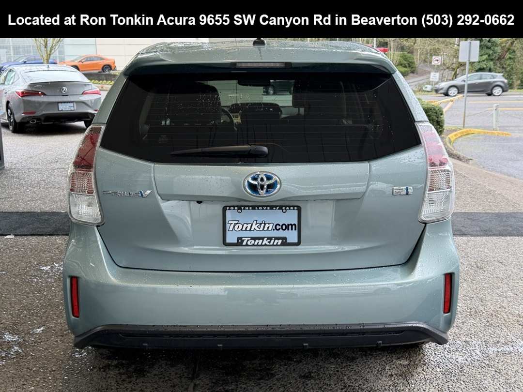 2015 Toyota Prius V Five - Image 6