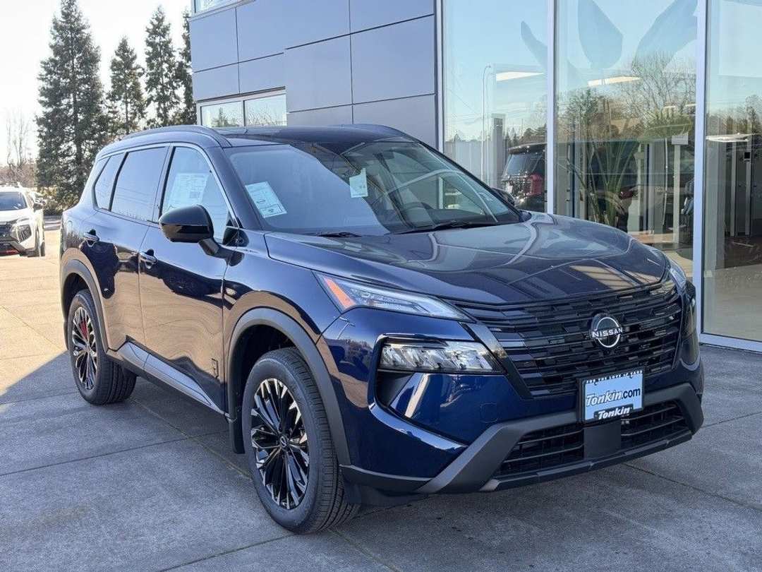 2026 Nissan Rogue Dark Armor - Image 2