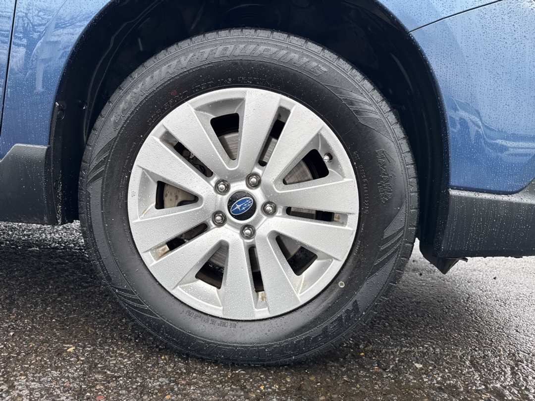 2019 Subaru Outback 2.5i Premium - Image 10