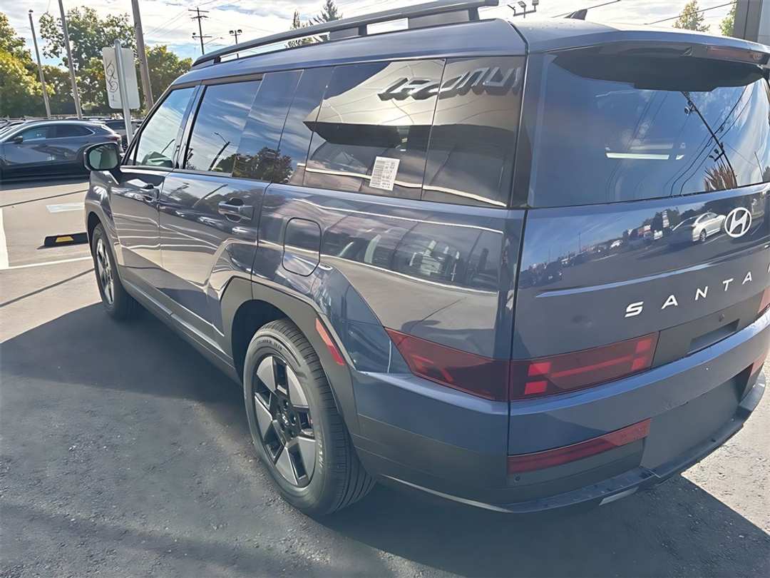 2026 Hyundai Santa Fe SEL - Image 8