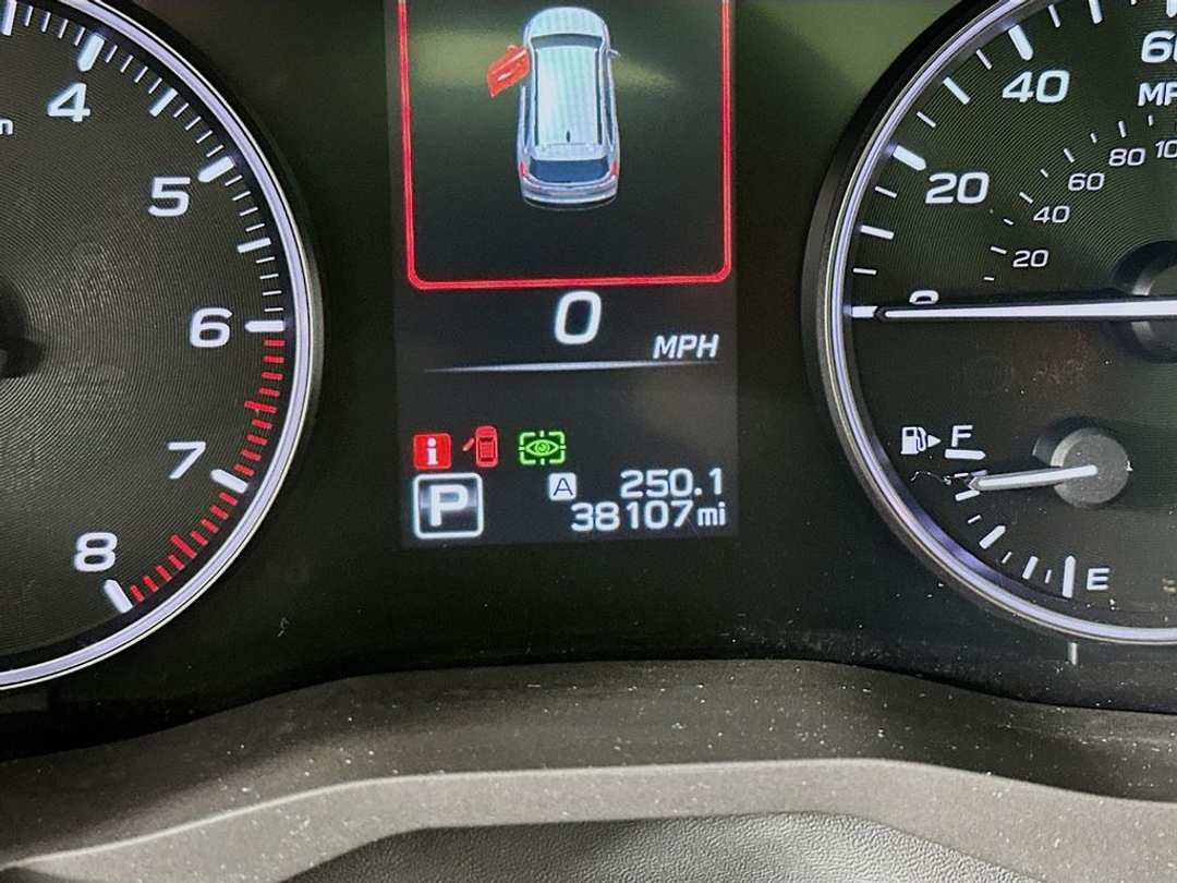 2023 Subaru Ascent Limited - Image 13