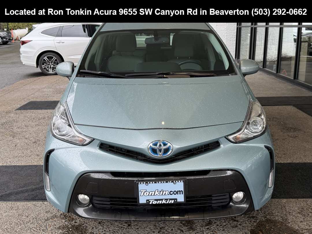 2015 Toyota Prius V Five - Image 3
