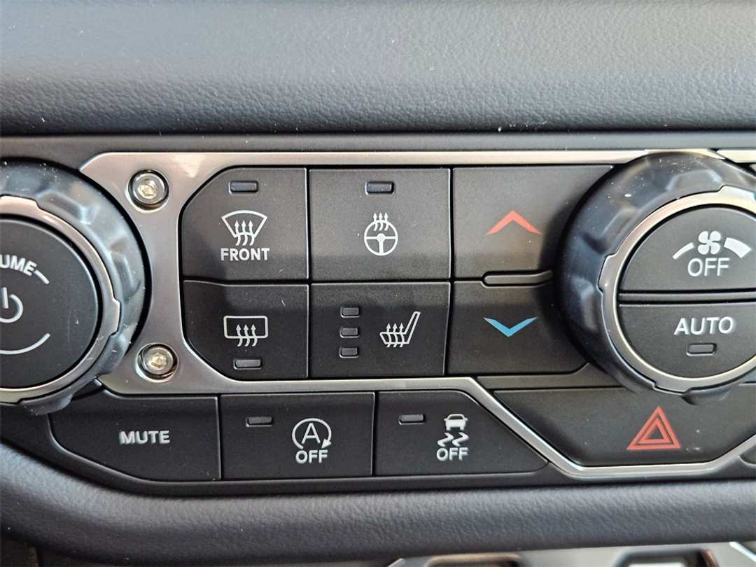 2026 Jeep Gladiator Rubicon - Image 23