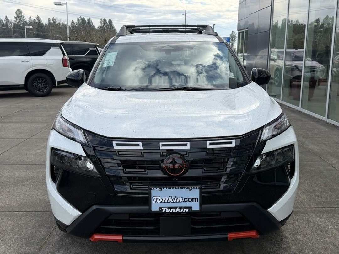 2026 Nissan Rogue Rock Creek - Image 3