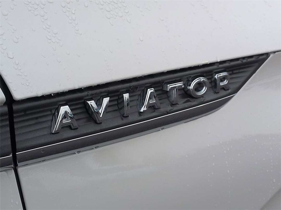 2023 Lincoln Aviator Reserve - Image 29
