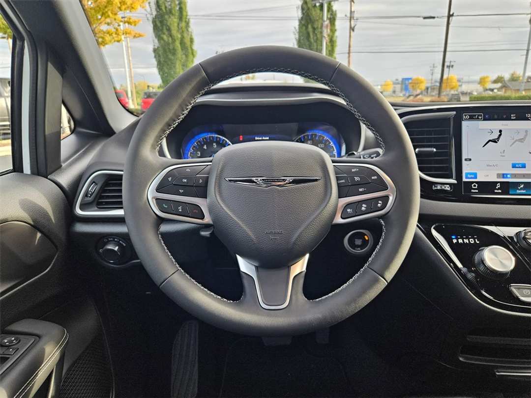 2026 Chrysler Voyager LX - Image 15