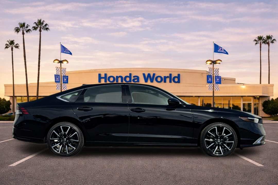 2026 Honda Accord Touring - Image 3
