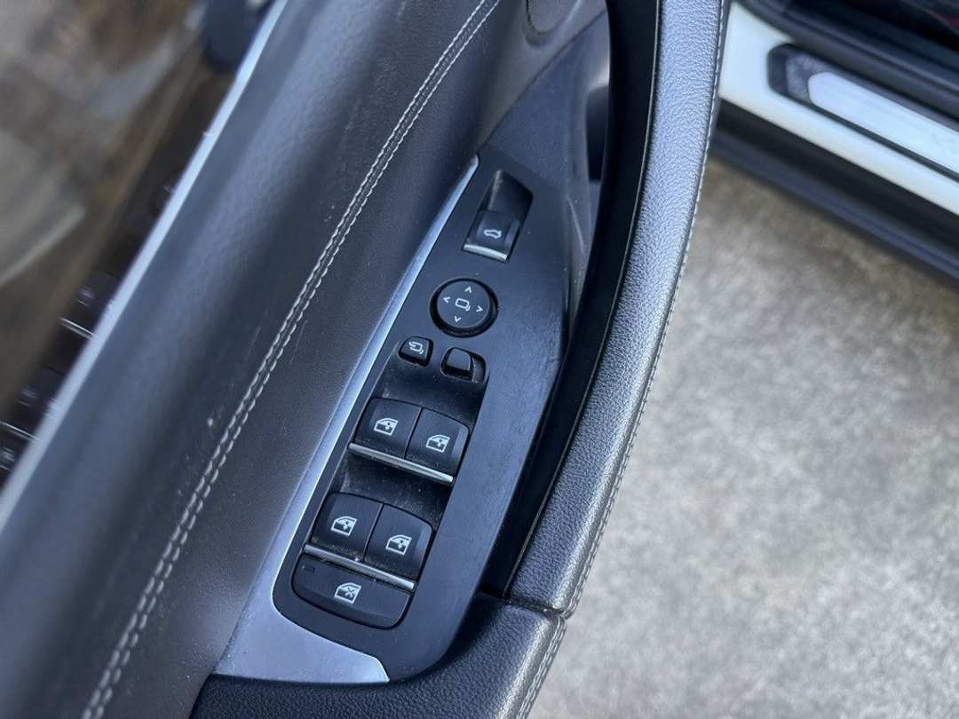 2018 BMW X3 xDrive30i - Image 14