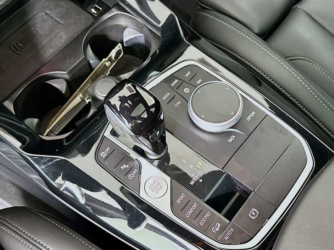 2024 BMW X3 xDrive30i - Image 18