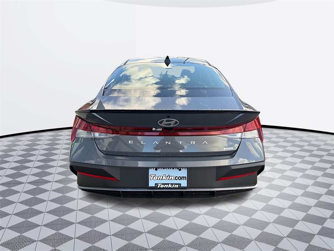 2026 Hyundai Elantra SEL Sport - Image 7