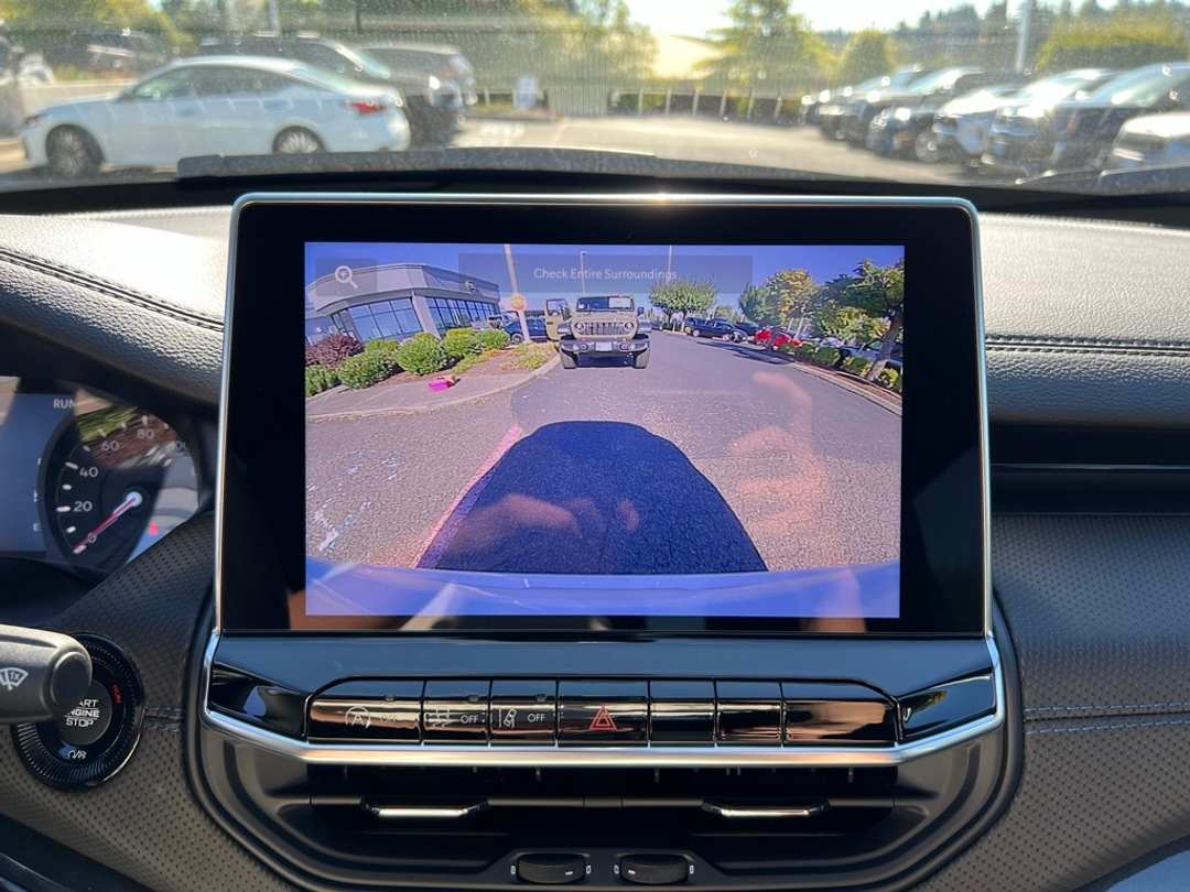 2026 Jeep Compass Latitude - Image 19