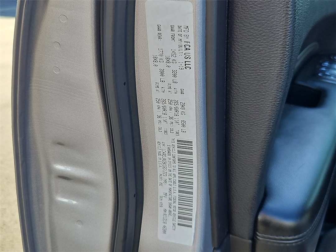 2019 Dodge Durango SXT Plus - Image 32