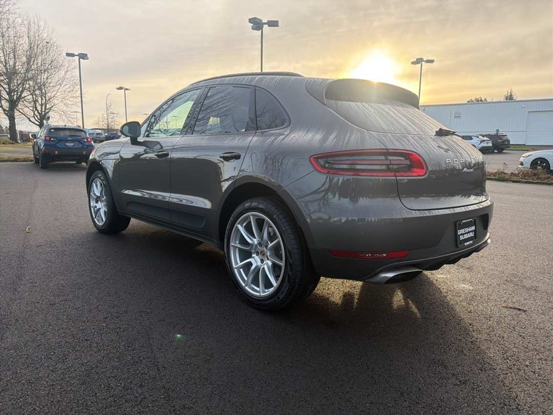 2018 Porsche Macan Base - Image 5