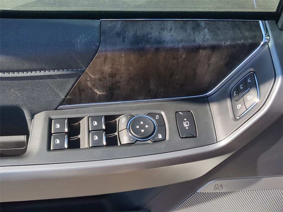 2026 Ford F-350Sd Lariat - Image 10