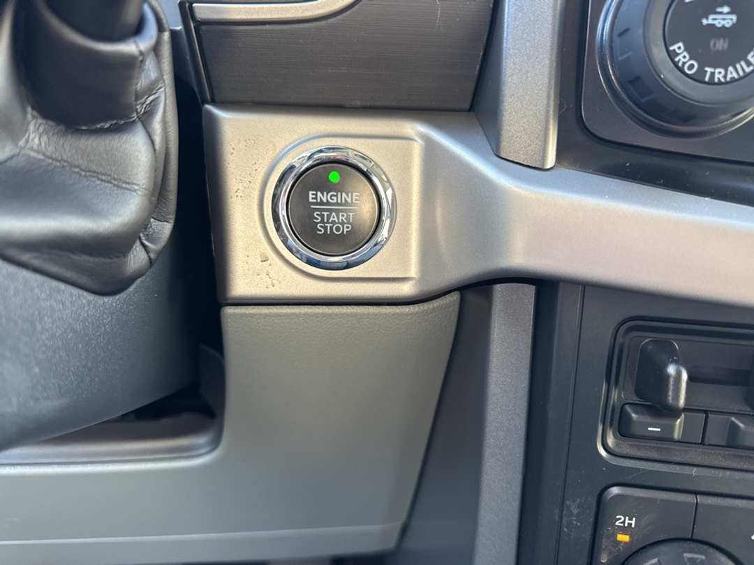 2022 Ford F-150 XLT - Image 27