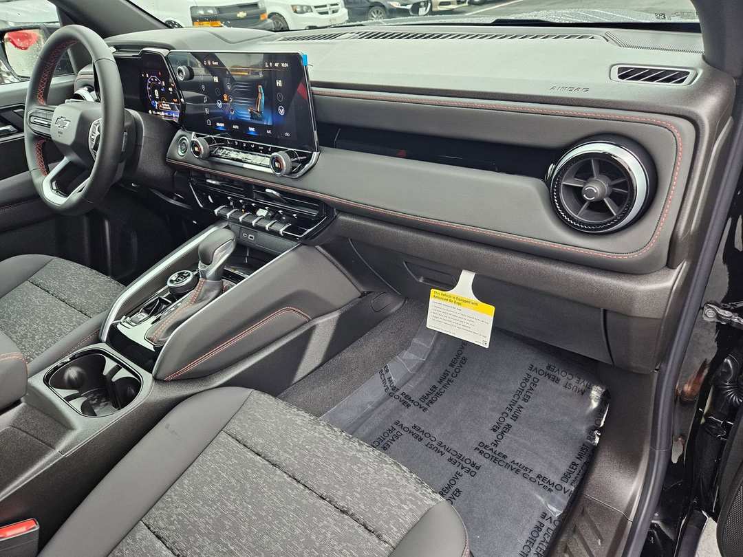 2026 Chevrolet Colorado Z71 - Image 42