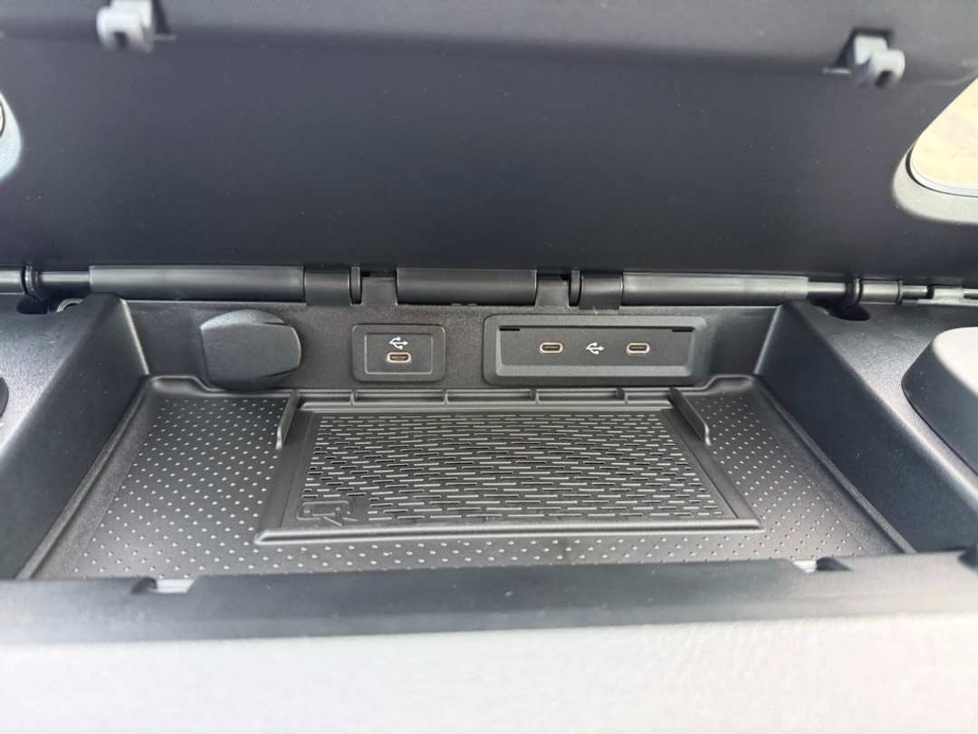 2025 Mercedes-Benz Sprinter 2500 Cargo 144 WB - Image 35