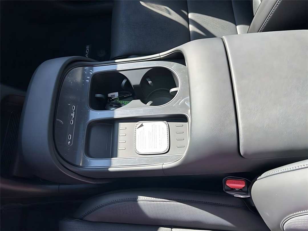 2026 Hyundai Palisade XRT Pro - Image 18