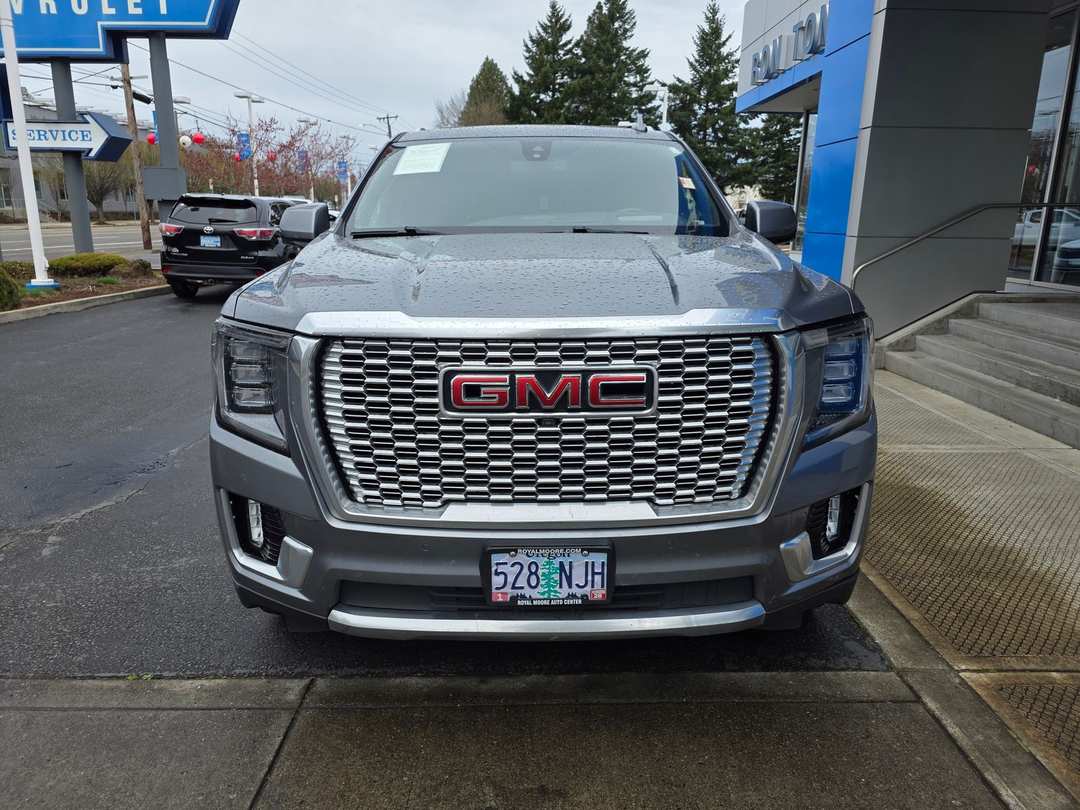 2022 GMC Yukon Xl Denali - Image 3